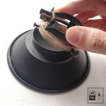 petit-abat-jour-cône-vintage-métal-biseauté-noir-texture-7
