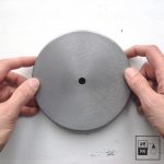 Base universelle ronde en métal rustique