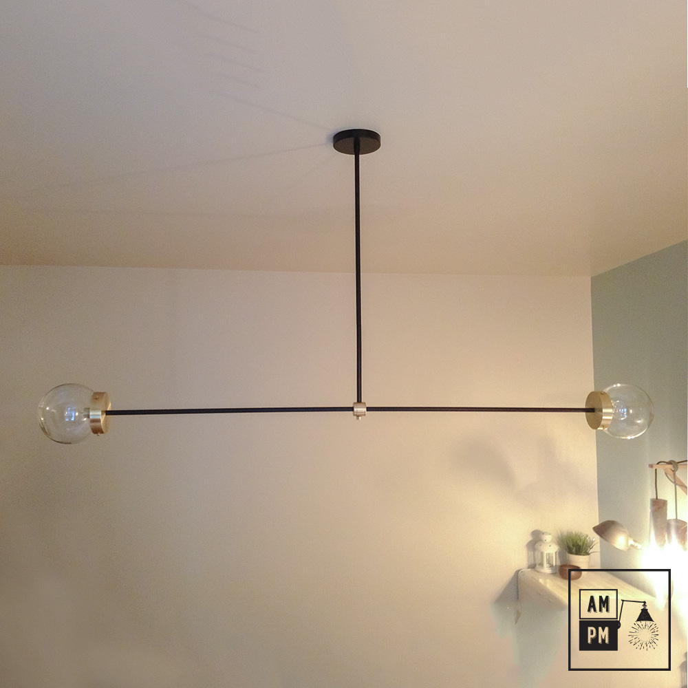 luminaire-plafonnier-moderne-sur-tiges-globes-centquatrevingt-noir-laiton-A3C21-4