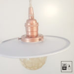 lampe-suspendue-assiette-disque-blanche-white-disc-shade-lamp-A3S049-3